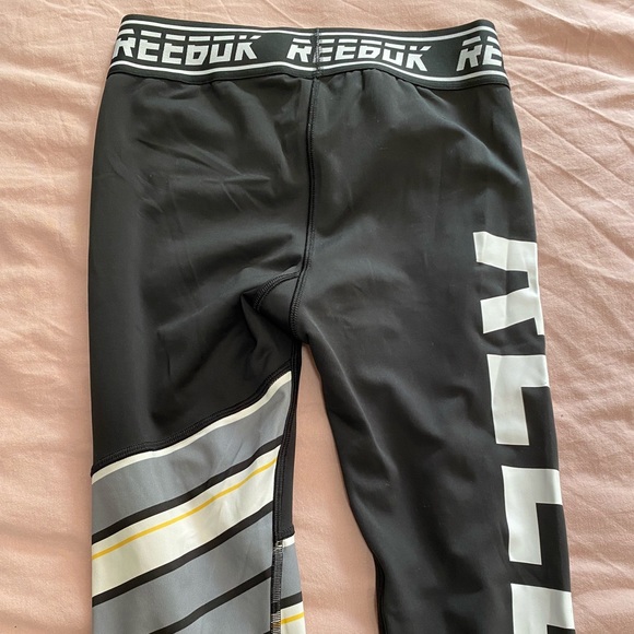 Reebok speed wick tights size S - Picture 3 of 3